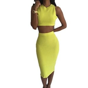 Never worn neon yellow outfit